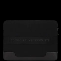 RIMOWA Flat Pouch* Hand Carry